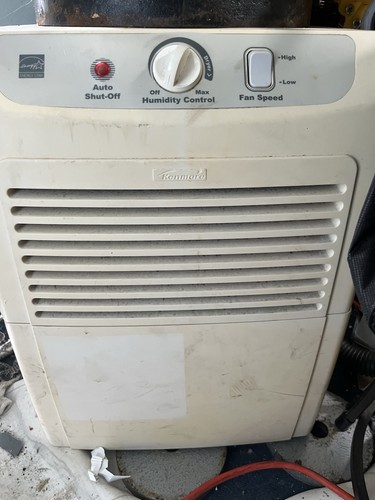 Dehumidifier working good - dehumidifier,